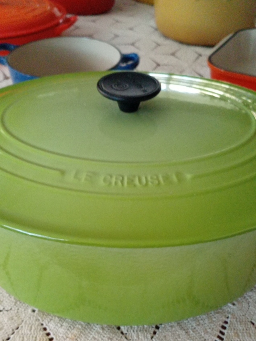 Le Creuset Kiwi Green Enameled Cast Iron Dutch Oven with Black Knob 35 Oval